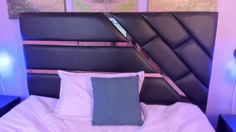 My name is Andrea  thumb up me please its important online show from 12-13-24, 08:58