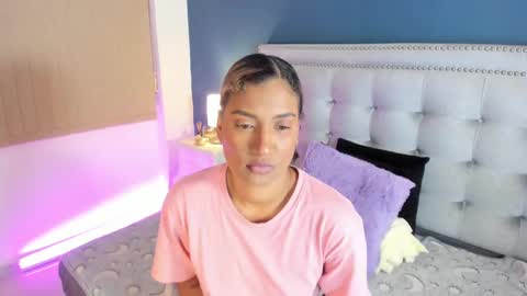 Snapshot of antonellaparker chatting on 02-09-25, 05:33 Sarah online show from 02-09-25, 05:33