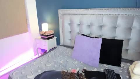 Snapshot of antonellaparker chatting on 02-25-25, 12:45 Sarah online show from 02-25-25, 12:45