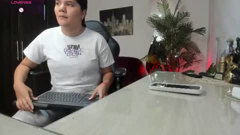 Antonella  online show from 07-12-26, 01:02