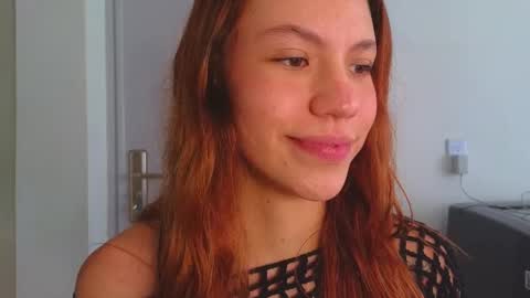 Snapshot of antonellarossii_ chatting on 02-21-25, 04:37 Antonella online show from 02-21-25, 04:37
