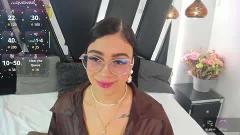 A N T O N E L L E  online show from 11-28-25, 11:24