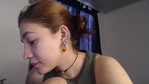 antonia0824 online show from 03-09-26, 08:46