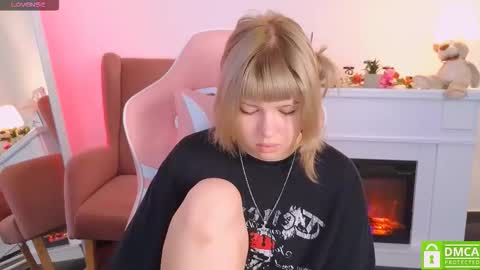 antonia_ferrero online show from 09-28-25, 05:57