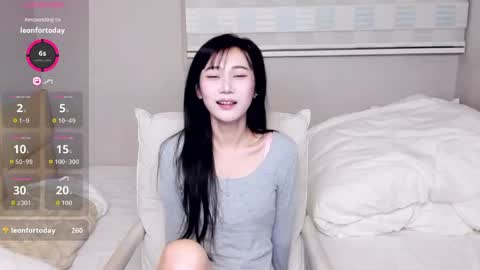 Snapshot of antoniaina chatting on 04-21-26, 09:17 Aina online show from 04-21-26, 09:17