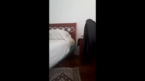 antonino85 online show from 04-06-26, 06:31