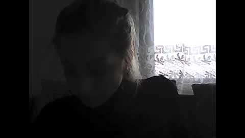 Snapshot of antonny_kaia chatting on 12-20-25, 11:17 Antonny and Kaia online show from 12-20-25, 11:17