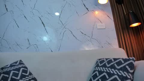 Juan Camilo online show from 11-14-25, 01:15