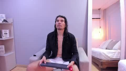 Snapshot of antonystone_ chatting on 06-26-26, 12:42 Antony Stone online show from 06-26-26, 12:42