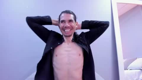 Snapshot of antonystone_ chatting on 07-12-26, 12:51 Antony Stone online show from 07-12-26, 12:51