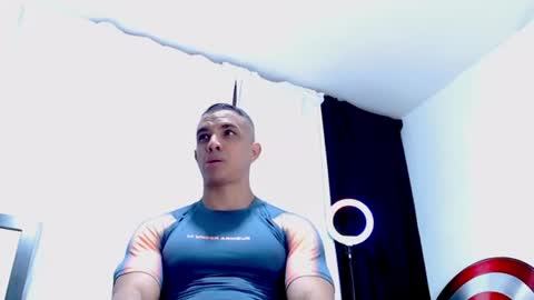 Instagram miguelangel1802  online show from 06-08-26, 11:27
