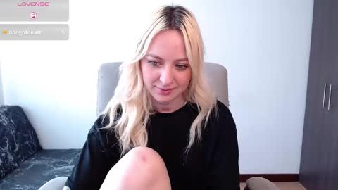 Antonia online show from 12-12-24, 05:04