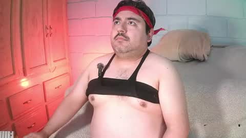Snapshot of anuarfox chatting on 06-10-26, 08:35 AnuarFox online show from 06-10-26, 08:35