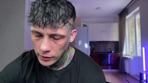 Tom online show from 04-07-26, 05:52