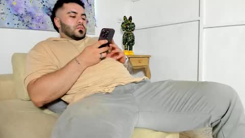 Snapshot of anubislogan chatting on 09-08-25, 07:13 Anubislogan online show from 09-08-25, 07:13