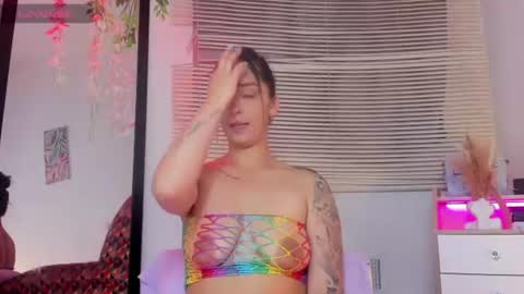 Snapshot of any_preciious chatting on 06-10-26, 02:56 ana maria online show from 06-10-26, 02:56