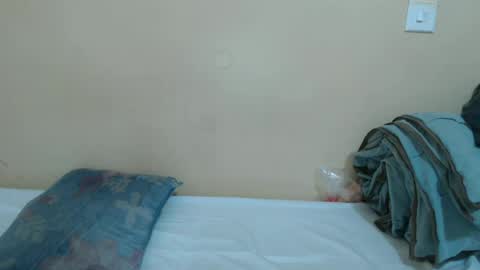 Gracious online show from 06-19-26, 09:24