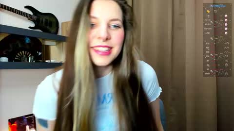 Anya online show from 12-19-25, 10:28