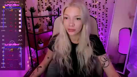 Anya online show from 06-11-26, 02:22
