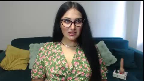 Snapshot of anyevyy chatting on 06-15-26, 05:20 AnyEvyy online show from 06-15-26, 05:20