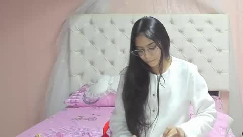 Aome Rainbow online show from 11-22-25, 06:34