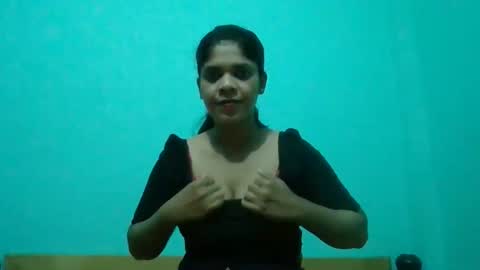 Snapshot of apa142817 chatting on 04-19-26, 12:48 Aparalux online show from 04-19-26, 12:48