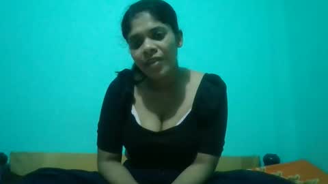 Snapshot of apa142817 chatting on 05-10-26, 04:01 Aparalux online show from 05-10-26, 04:01