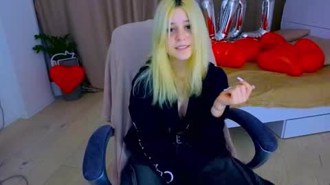 ApheliaStar online show from 02-08-26, 03:59