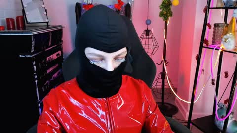 Snapshot of aphexqueen chatting on 12-19-24, 07:29 APHEX QUEEN online show from 12-19-24, 07:29