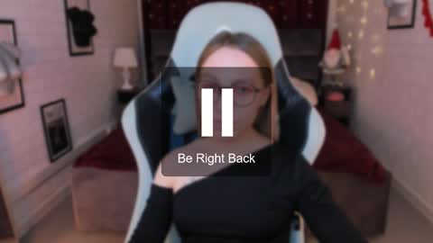 Snapshot of aphexqueen chatting on 02-10-25, 05:19 APHEX QUEEN online show from 02-10-25, 05:19