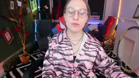 Snapshot of aphexqueen chatting on 02-26-25, 04:14 APHEX QUEEN online show from 02-26-25, 04:14