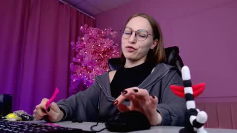 Snapshot of aphexqueen chatting on 02-28-25, 07:14 APHEX QUEEN online show from 02-28-25, 07:14