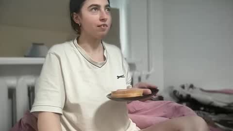 aphr0dite22 online show from 04-08-26, 08:14