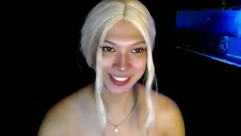 Snapshot of aphr0dite_x chatting on 12-29-24, 07:00 Roman Goddess online show from 12-29-24, 07:00