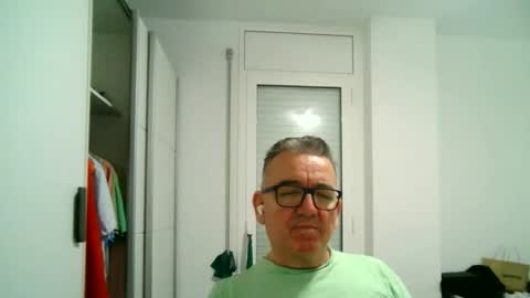 furry bear online show from 10-13-25, 07:14