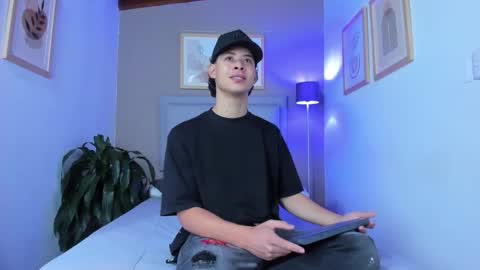 Apolo twink online show from 10-27-25, 07:29