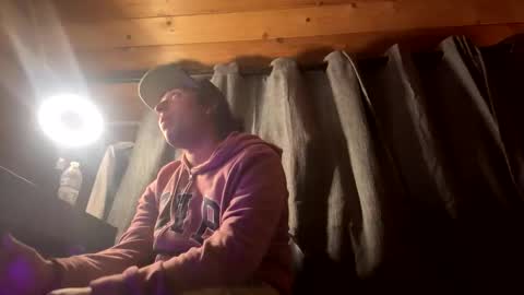 aponthier151 online show from 11-10-25, 02:43