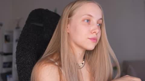  REYNA  next stream is 11h of Feb online show from 03-20-26, 03:17