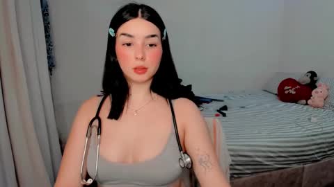 Snapshot of aprettyface1 chatting on 12-18-24, 11:19 aprettyface1 online show from 12-18-24, 11:19