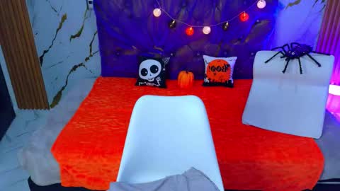 APRIL online show from 10-10-25, 11:59