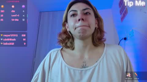 Snapshot of april_dumont5 chatting on 05-26-26, 01:51 April Dumont online show from 05-26-26, 01:51