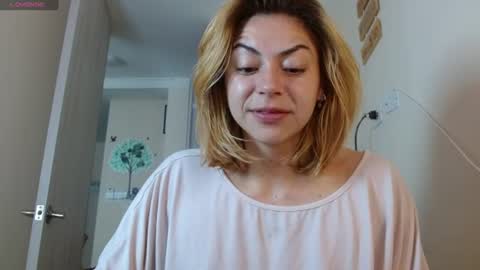 April Dumont online show from 07-06-26, 11:18