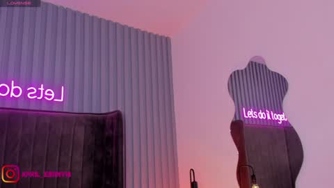 April online show from 02-08-25, 10:39