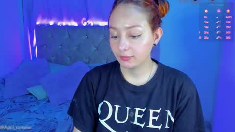 Snapshot of april_sommers chatting on 11-18-25, 08:08 April online show from 11-18-25, 08:08