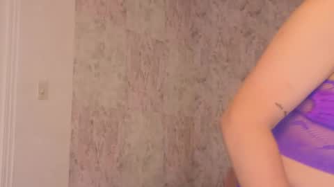 Isabella online show from 05-04-26, 10:17