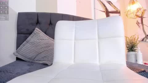 Snapshot of aprildeams chatting on 03-03-25, 03:53 Cris online show from 03-03-25, 03:53