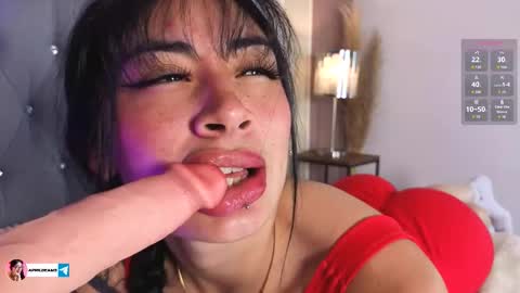 Snapshot of aprildeams chatting on 10-22-25, 01:00 Cris online show from 10-22-25, 01:00