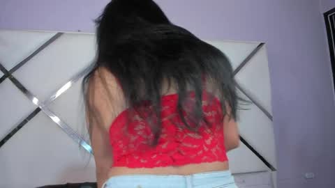 aprilmiiller online show from 05-10-26, 01:49