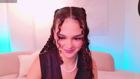 Snapshot of aprilrhodes_ chatting on 01-12-25, 05:11 April Rhodes online show from 01-12-25, 05:11