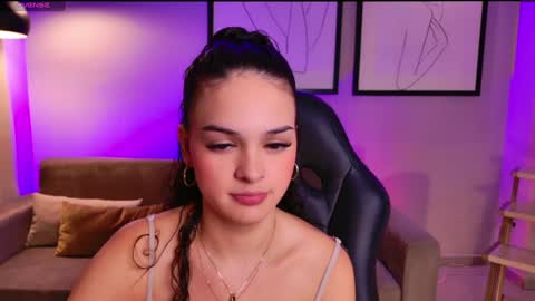 Snapshot of aprilrhodes_ chatting on 01-31-25, 03:41 April Rhodes online show from 01-31-25, 03:41